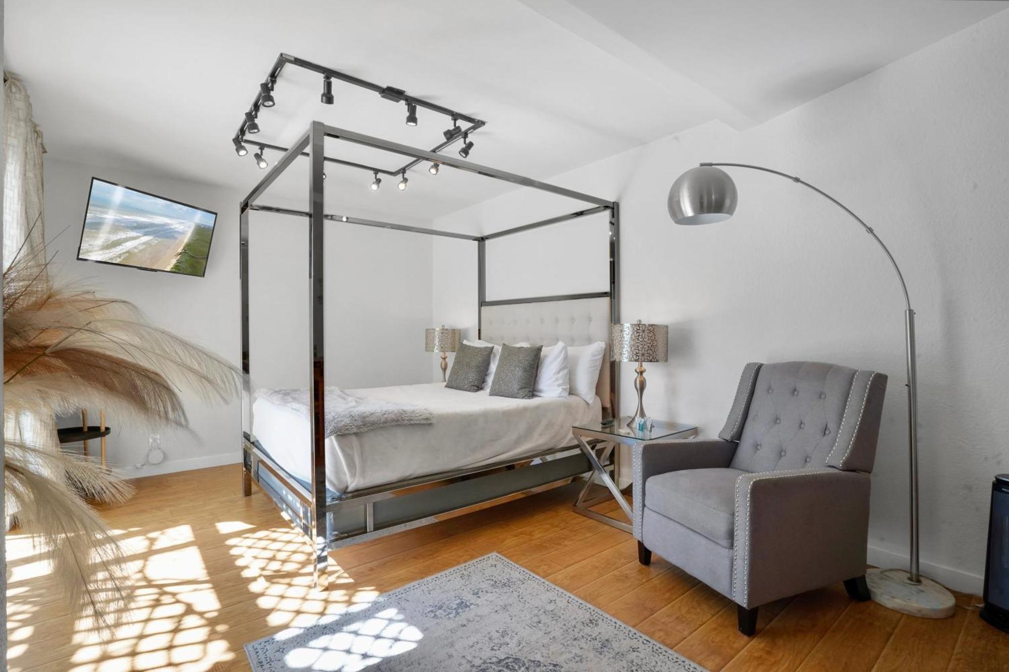 Villa La Verde - Newly Designed 4Br Villa With Pool & Guesthouse By Topanga Лос-Анджелес Экстерьер фото